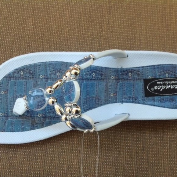 CLOSEOUT WHITE & BLUE DENIM BEADED SANDALS Grandco - Picture 4 of 4